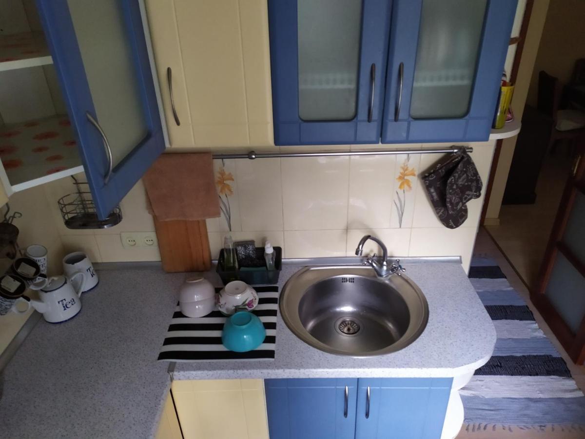 Three Bedroom Stepana Bandery Street Rivne Room photo