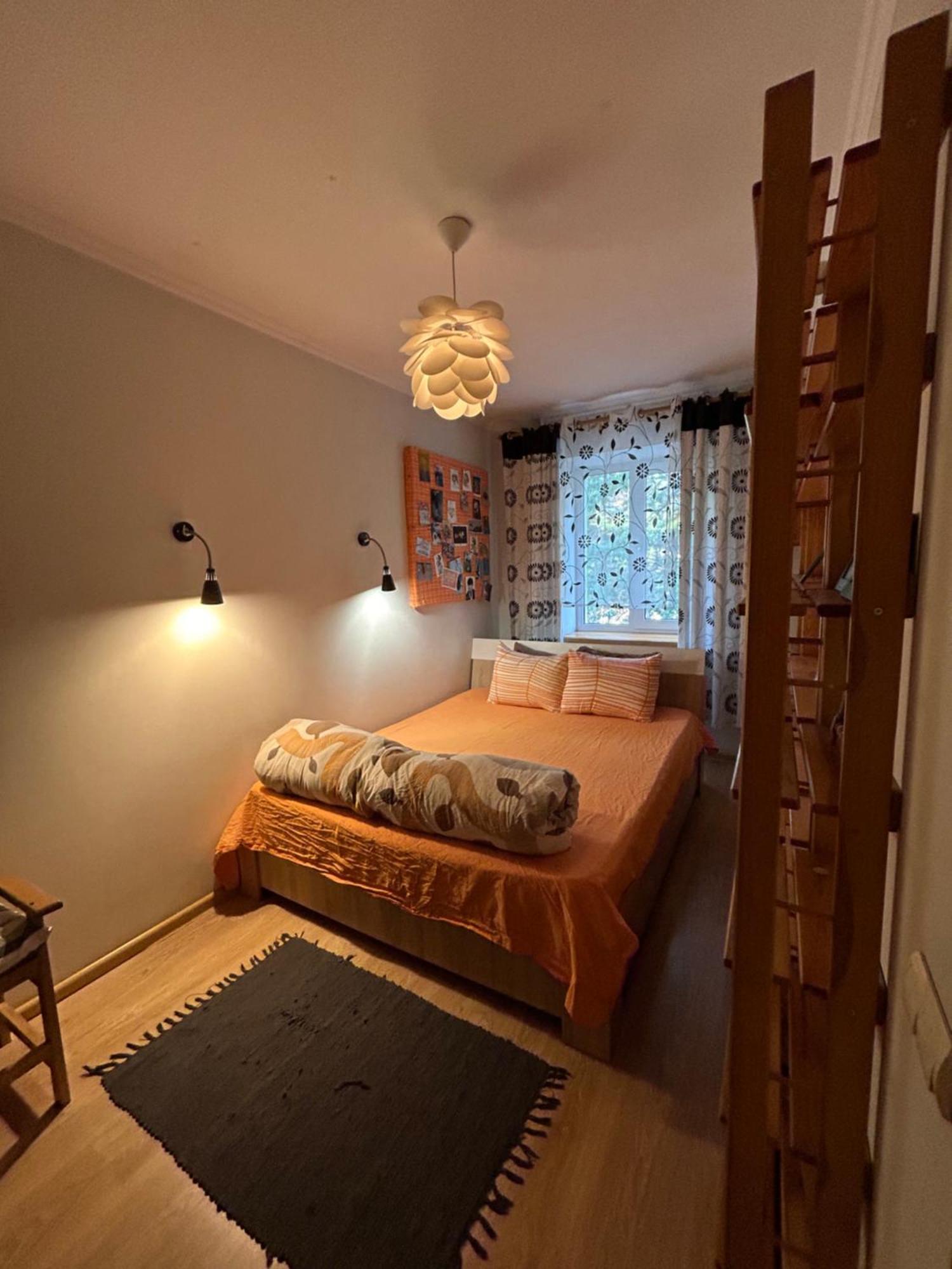 Three Bedroom Stepana Bandery Street Rivne Exterior photo