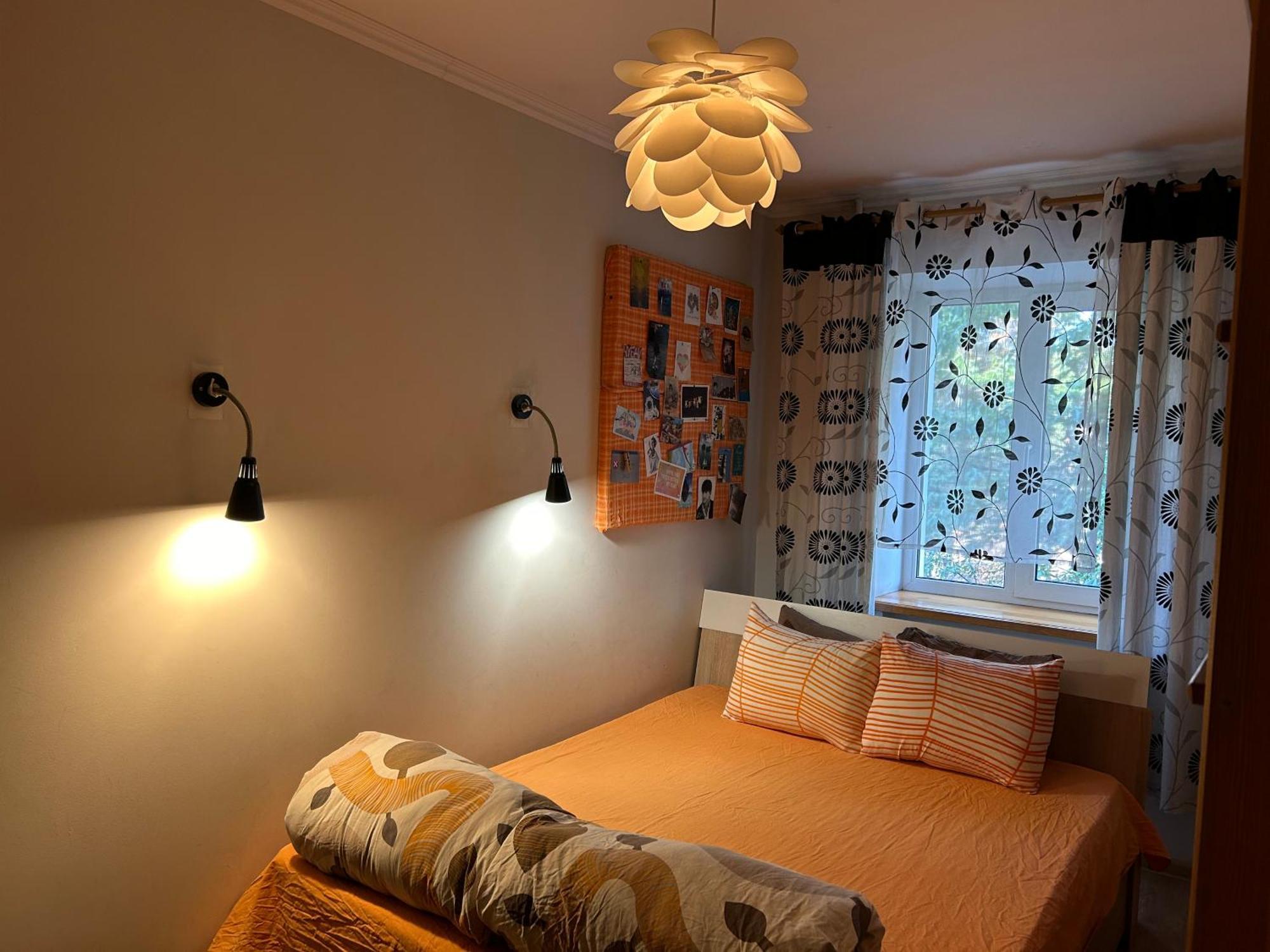Three Bedroom Stepana Bandery Street Rivne Exterior photo