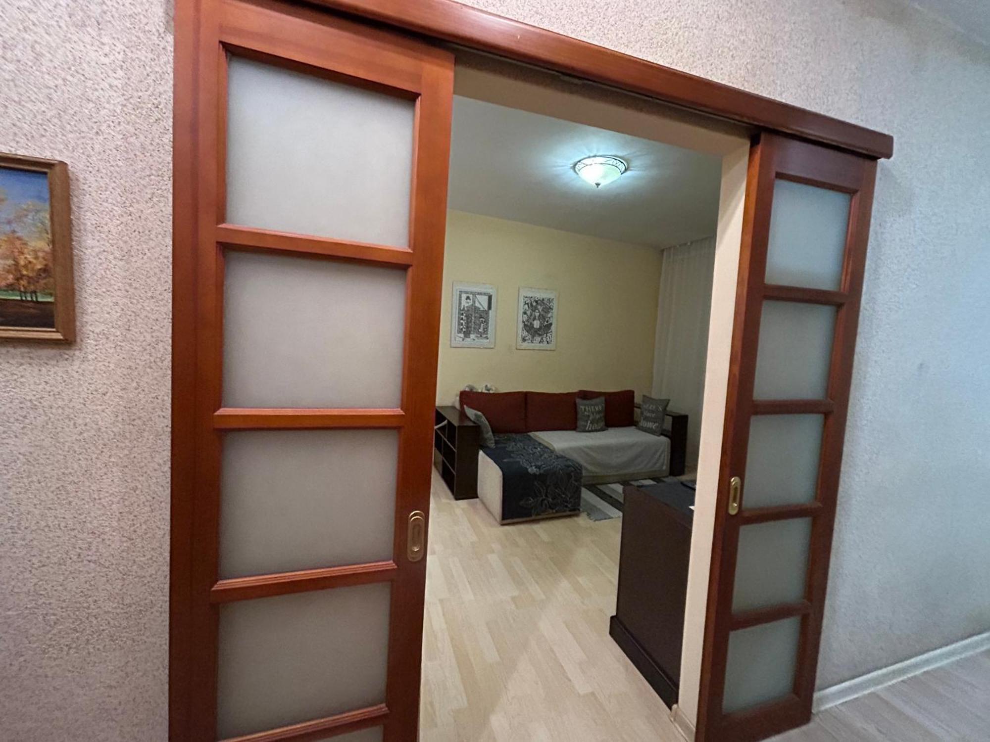 Three Bedroom Stepana Bandery Street Rivne Exterior photo